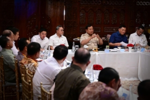 Presiden Prabowo Gelar Rapat, Bahas Ketahanan Pangan hingga Perbaikan MBG