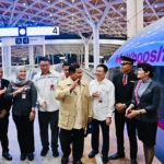Prabowo Minta Menteri Keuangan Purbaya dan Danantara Bereskan Utang Kereta Cepat Whoosh