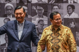 Presiden Prabowo Serahkan16 Nama Calon Anggota Dewan Energi Nasional,Ini Daftarnya