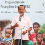 Menteri ESDM Bahlil Gandeng PLN Salurkan Bantuan Listrik Gratis untuk Ratusan Keluargadi Minahasa