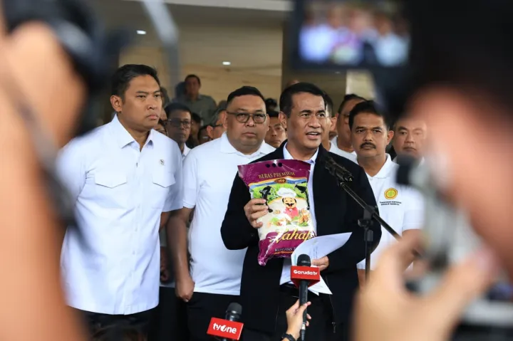 Menteri Pertanian: Berani Korupsi Bantuan Bencana,1×24 Jam Saya Pecat !