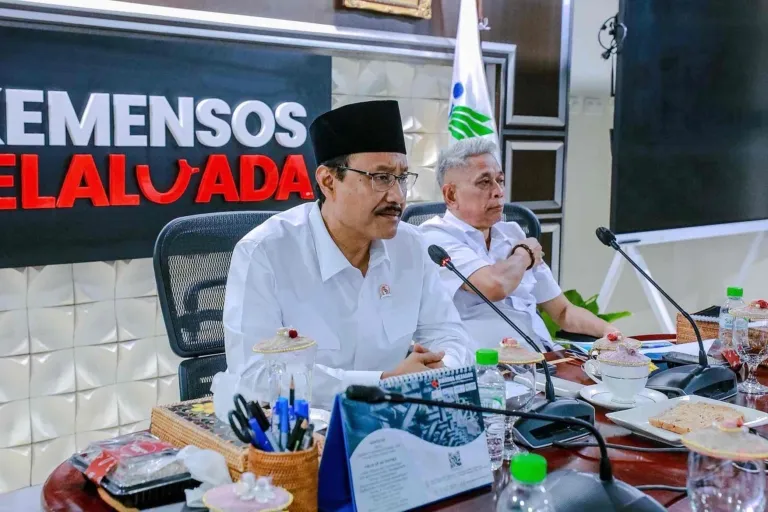 Kemensos Salurkan Bansos Penanganan Pascabencana dan Bansos Reguler untuk Aceh, Sumut, dan Sumbar