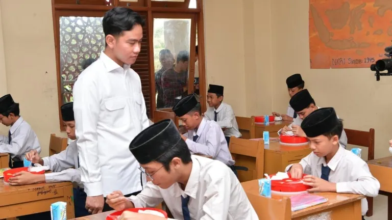 Wapres Gibran: 11 Juta Santri Pondok Pesantren Kekuatan Sosial-Ekonomi Masa Depan