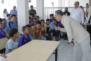 Wamen HAM RI Tegaskan Negara Hadir di Sekolah Rakyat, Pastikan Anak Kurang Mampu Belajar Aman dan Bermartabat