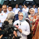 Jelang Mudik Lebaran, Menteri PPPA Pastikan Fasilitas di Stasiun Pasar Senen Ramah Perempuan Dan Anak