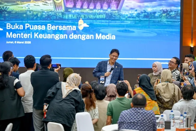 Menkeu Purbaya Berikan Respon terhadap Berbagai Isu Terkini: Dampak Geopolitik, THR, hingga Coretax