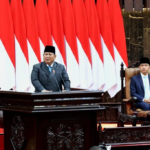 Presiden Paparkan KEM-PPKF RAPBN 2027 di DPR, Tegaskan Prioritas Kesejahteraan Guru