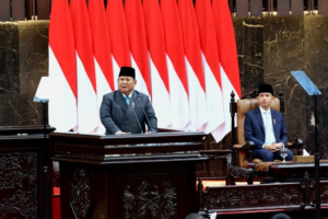 Presiden Paparkan KEM-PPKF RAPBN 2027 di DPR, Tegaskan Prioritas Kesejahteraan Guru