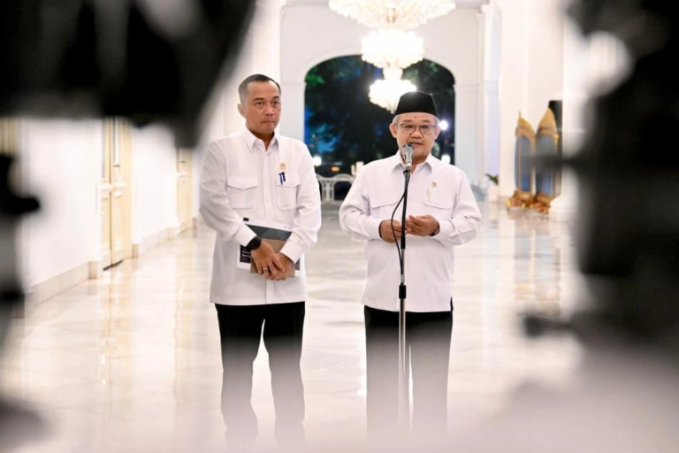 Presiden Prabowo Tingkatkan Kesejahteraan dan Kompetensi Guru, Tunjangan Naik hingga Program Beasiswa Diperluas