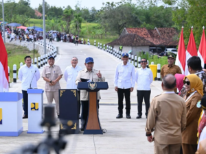 Resmikan 1.151 KM Jalan Daerah se-Indonesia, Presiden Prabowo: Infrastruktur Jalan adalah Fondasi Ketahanan Pangan dan Energi