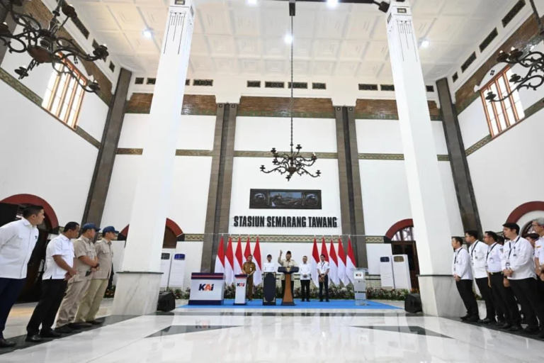 Presiden Prabowo: Kereta Api Harus Menjadi Instrumen Ekonomi Rakyat dan Penggerak Pemerataan Pembangunan