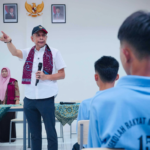 Wamensos Agus Jabo Yakinkan Setiap Siswa Sekolah Rakyat Berharga dan Punya Potensi