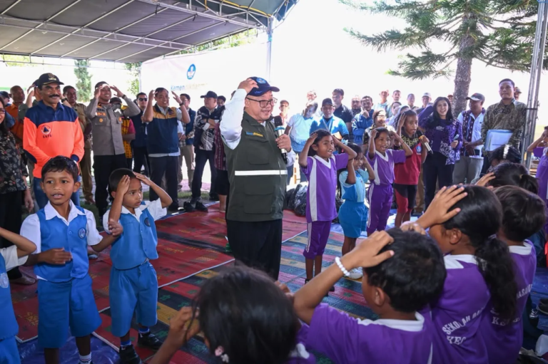 Kemendikdasmen Hadirkan Dukungan Psikososial bagi Murid Terdampak Gempa di NTT