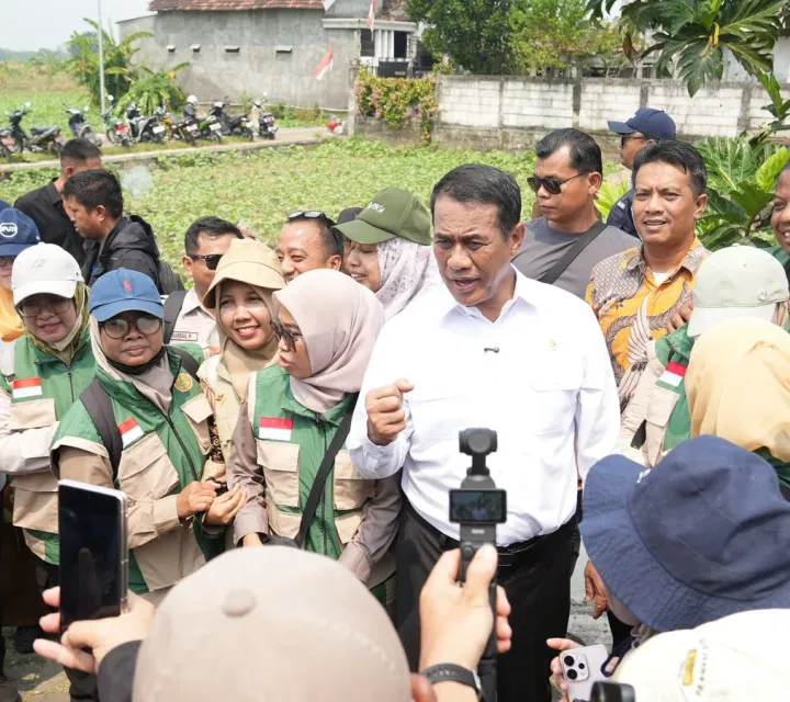 Mentan Amran Gandeng UNESA Kembangkan Kedelai, 56 Hektare Disiapkan Jadi Sentra Benih Berkualitas